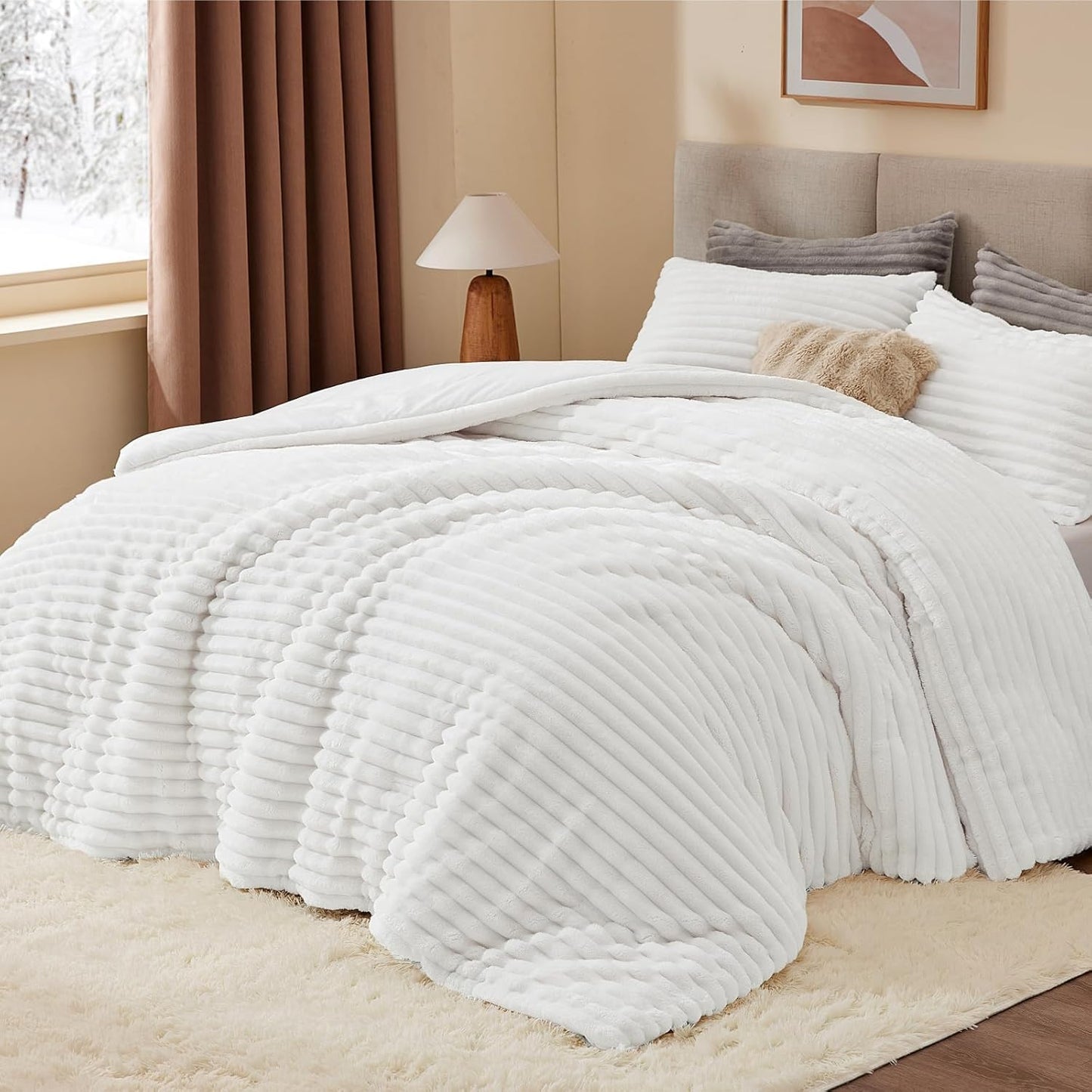 Fluffy Bright White Bedding