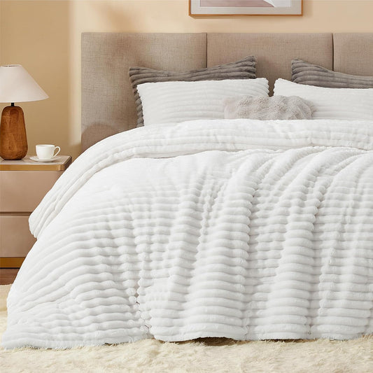 Fluffy Bright White Bedding